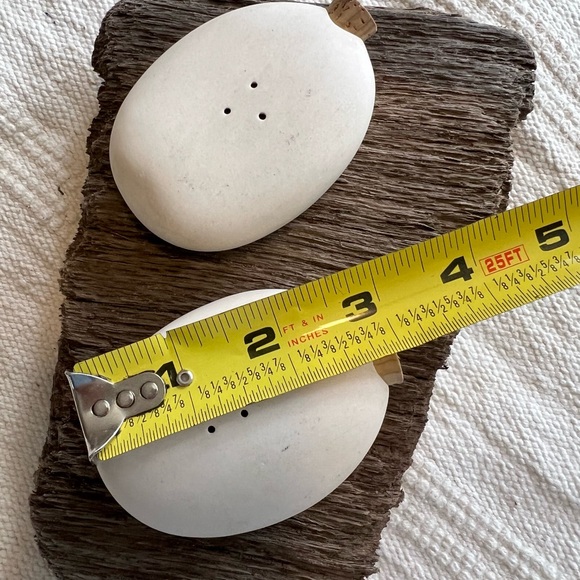 Salt and Pepper Shakers Pigeon Toe Ceramics Natural White Ceramic - Picture 6 of 9